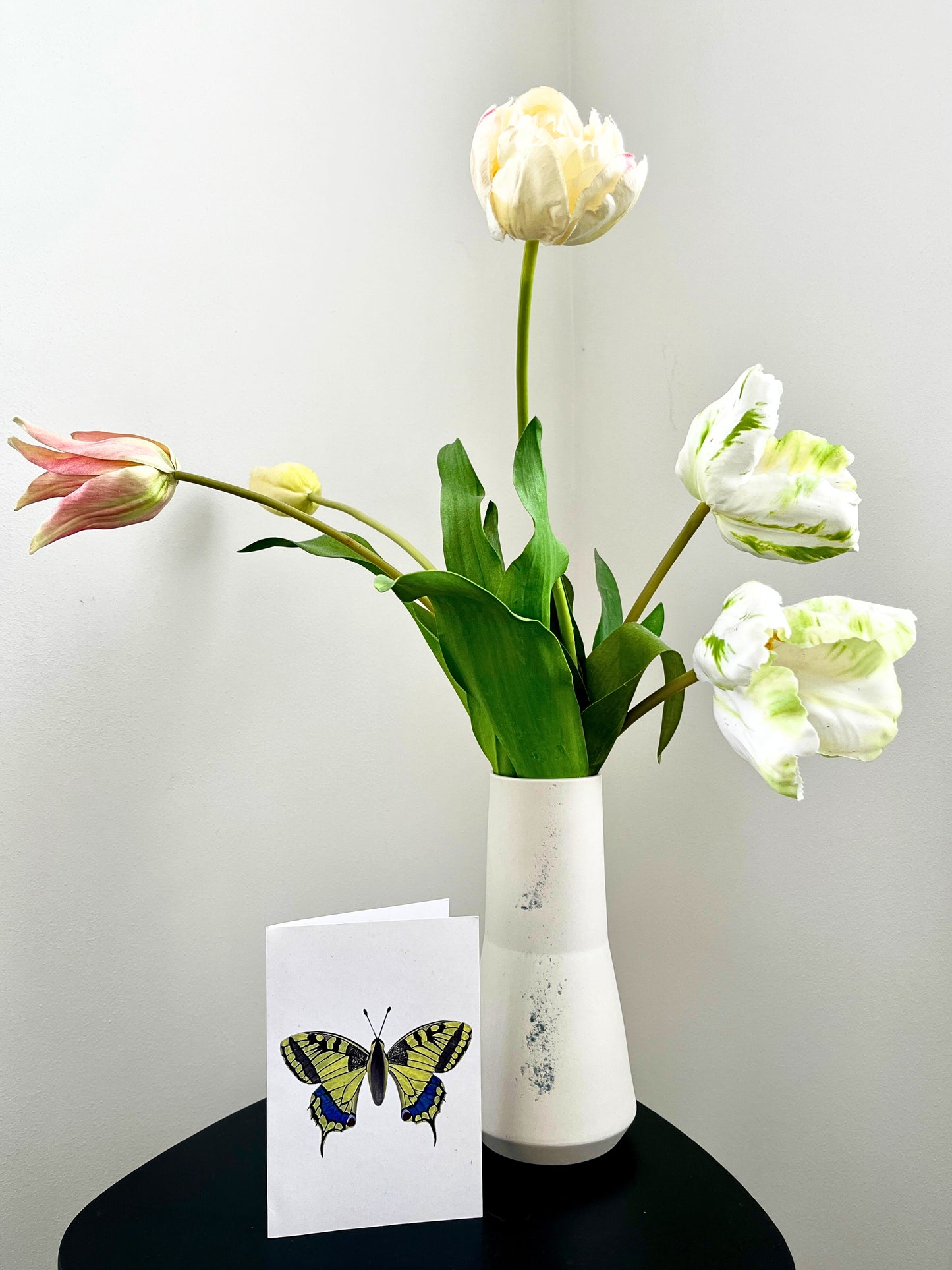 Greeting card 'Queen's Page'
